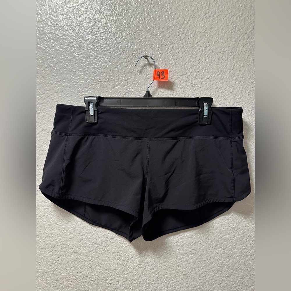 Lululemon low rise speed up shorts size 10. A93